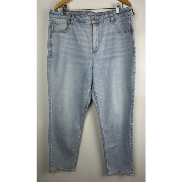 American Eagle AE Strigid Mom Jean Light Wash Blue Denim Women's Plus Size 18 - Picture 2 of 11